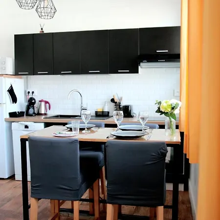 Appt 2 Ch, Quartier Port De Calais, A Pied *